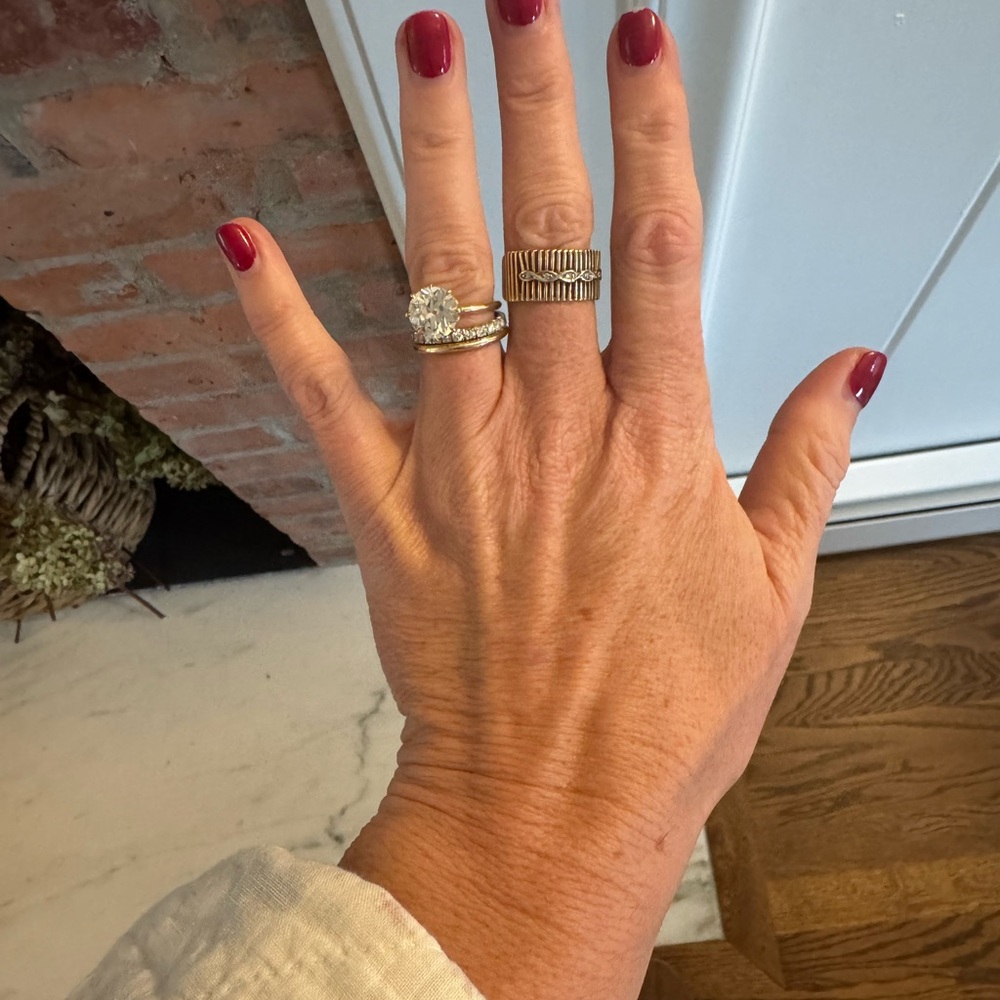 14k gold and diamond Vintage Ring - Picture 4 of 10